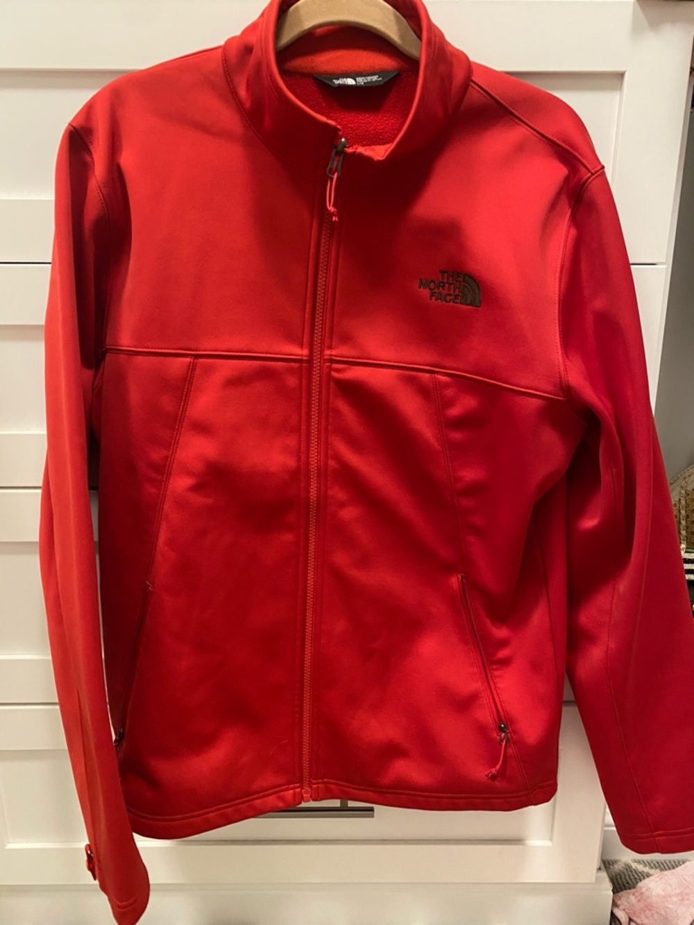 The North Face Mens Red Full-Zip Softshell Jacket